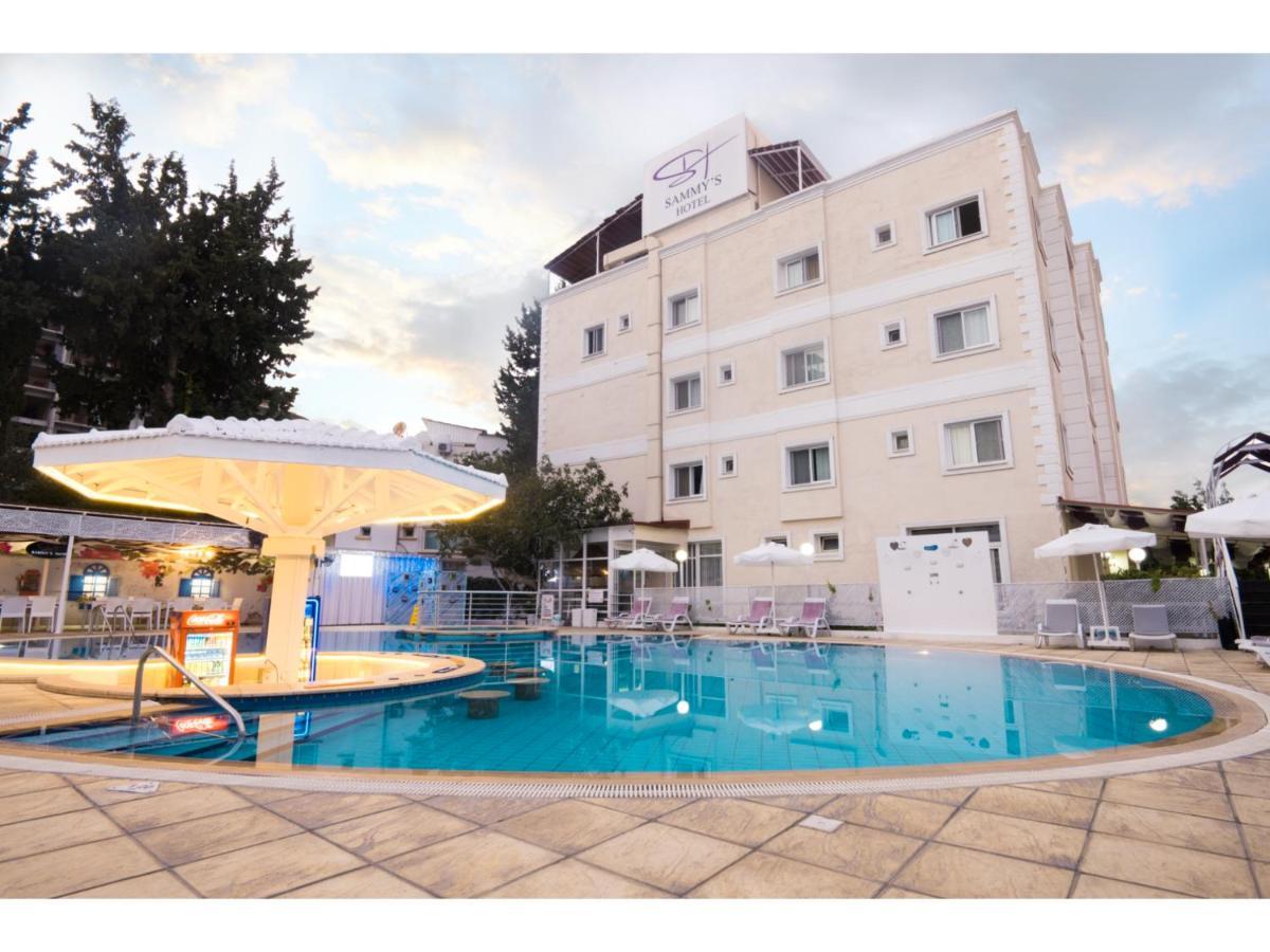 Sammy'S Hotel 키레니아 외부 사진