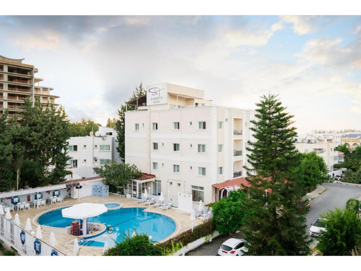 Sammy'S Hotel 키레니아 외부 사진