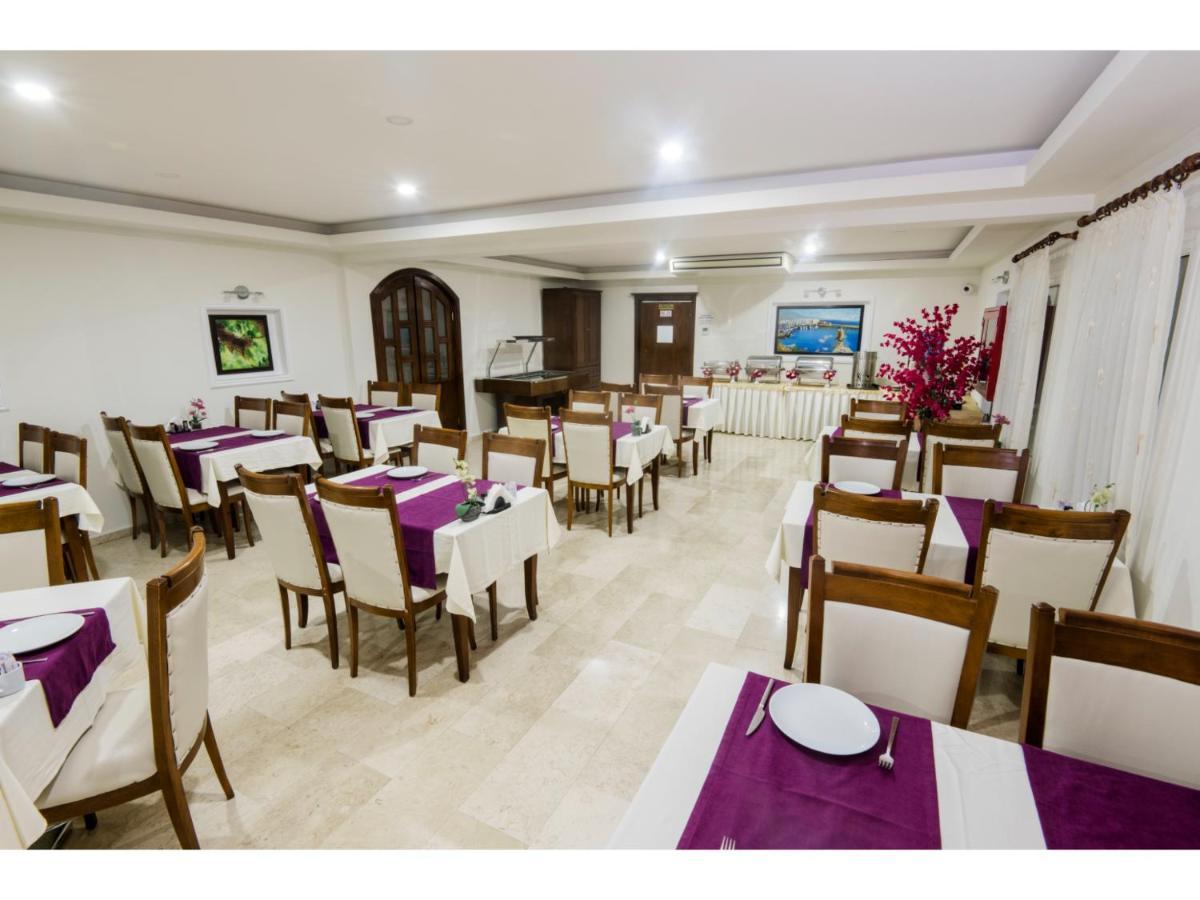 Sammy'S Hotel 키레니아 외부 사진